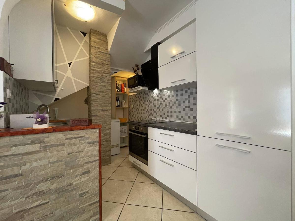 Apartment Malu Pula Luaran gambar