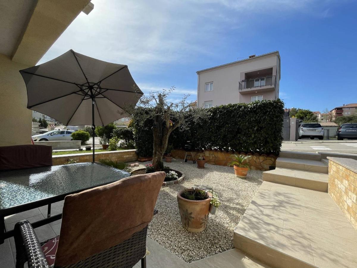 Apartment Malu Pula Luaran gambar
